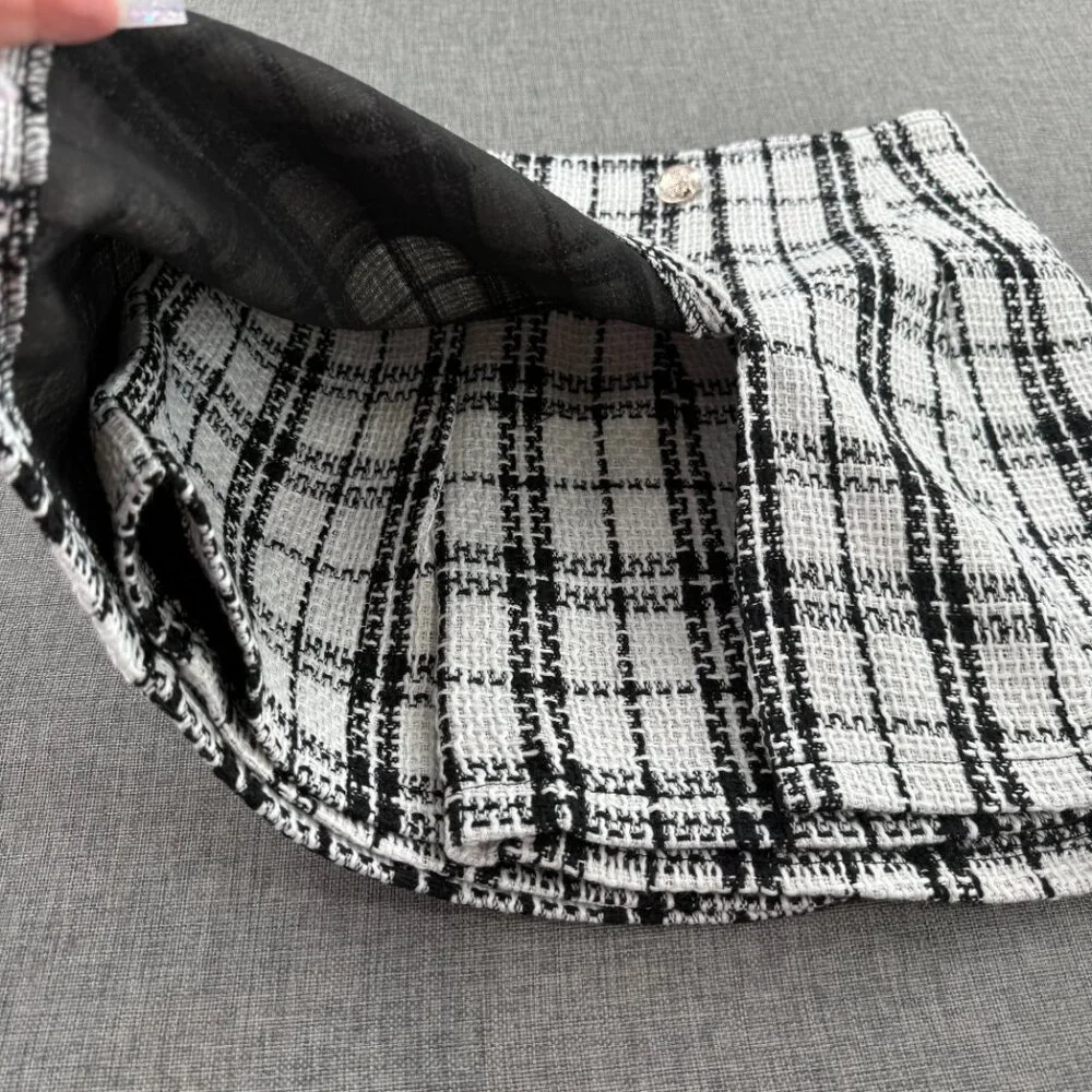NEW! Frenchy Plaid Skort‎ Tweed Mini Skirt Black & White Zipper Size 2 Polyester
